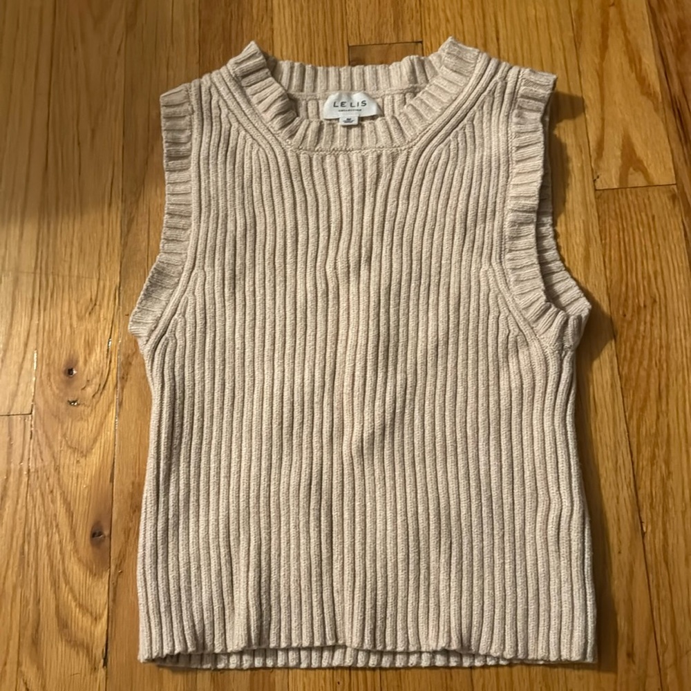 Le Lis Camel Sweater Tank - medium